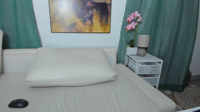 dulceyjohn is live now! https://t.co/wj3sC6hx5S https://t.co/ux8xG34nPR<a href="/tag/onmfc"class="tags"><span>#onmfc</span></a>