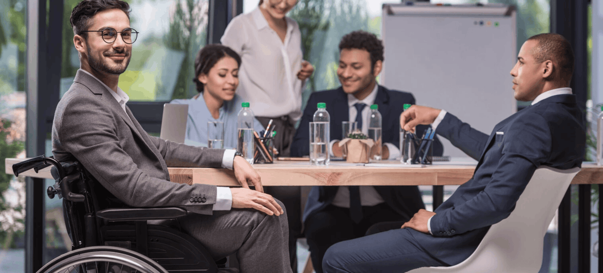 BertrandPit's tweet photo. The work environment, stress and interpersonal dynamics significantly influence employee mental health and well-being, impacting performance and productivity, with a substantial economic cost globally. https://t.co/McjQG2n5kQ https://t.co/qEWNP9zlIf