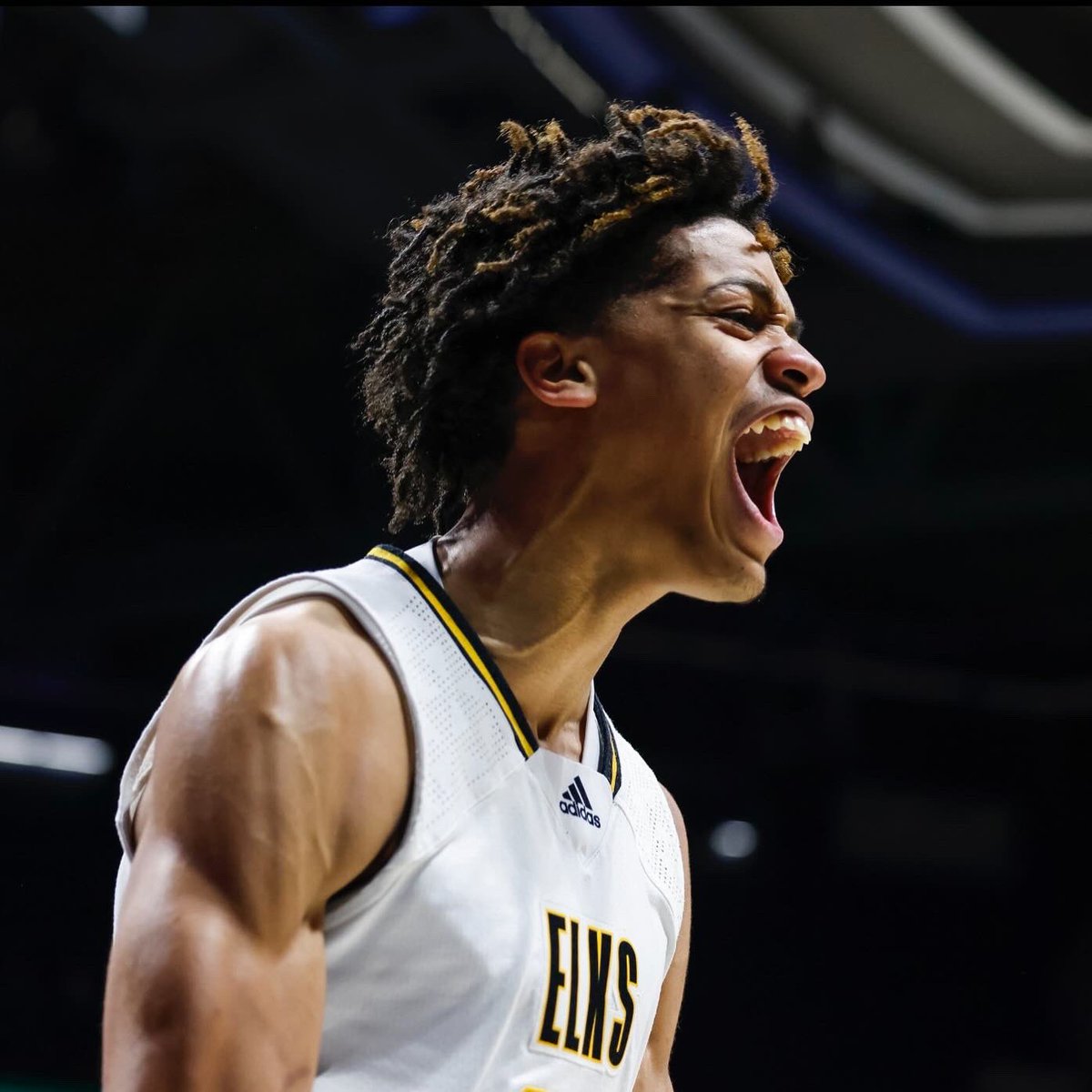 TScrivens330's tweet photo. Happiest Birthday to you @jonathanp0well1 πππ Youβre on a great journey! Continue towards your goals! Great things are ahead π― Love always, Mom ππ½π
#LLURπ
@WVUhoops https://t.co/QsFGnxvu3k