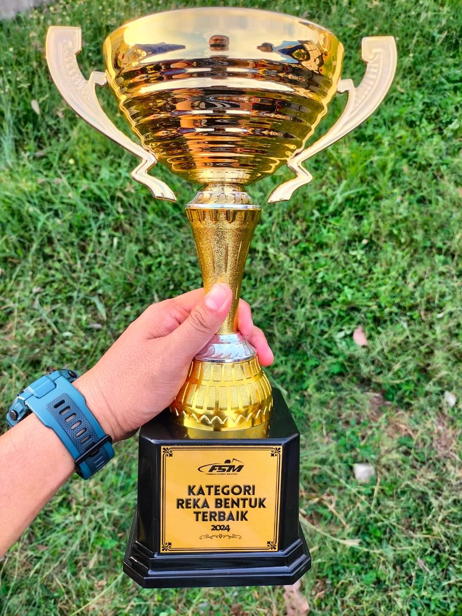 IktbnTemerloh's tweet image. ERLUMBAAN FORMULA STUDENT MALAYSIA 2024
TAHNIAH ATAS KEJAYAAN
Team IKTBN Temerloh
Lokasi : Litar Lumba Rakyat Kuala Selangor, Selangor.

#formulastudent2024 #iktbntemerlohpahang #TvetILKBS #profesionalterunggul #bpkbkbs #MalaysiaMADANI