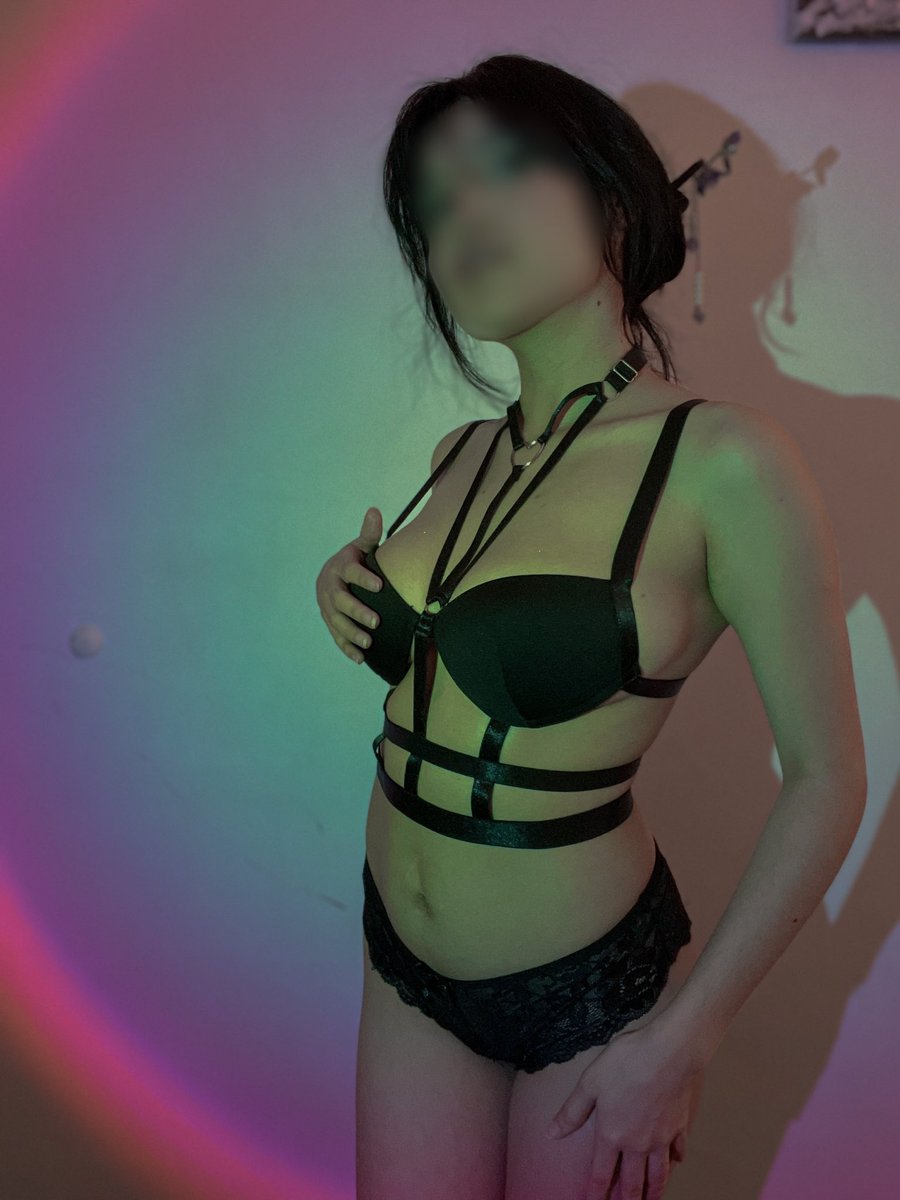 sucubuswitchh's tweet photo. Código de regalo para mi fansly, verás esto y mucho más ❤️ 
#fansly #onlyfans #petite #brunette #swingers 
https://t.co/y3u9UBIxlc https://t.co/iTwwc30u5k