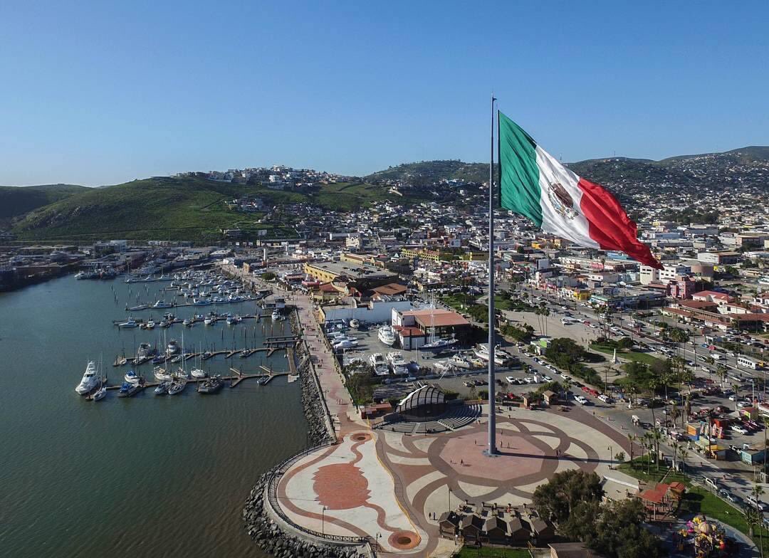 dulce_vista's tweet photo. ╭◜◝  ͡  ◜  ͡  ◜◝ ◜  ͡  ◜◝ ◜  ͡  ╮ 
(          🛳🏖☀️😎🕺      )    
╰◟◞  ͜  ◟◞◟◞  ͜  ◟◞ ◟  ͜  ◟◞
      ○
    ｏ
Vacation on the mind definitely you should definitely try #Ensenada #ValleDeGuadalupe 
The best and hottest Wine 🍷 destination in #Mexico https://t.co/yii12oZCdj