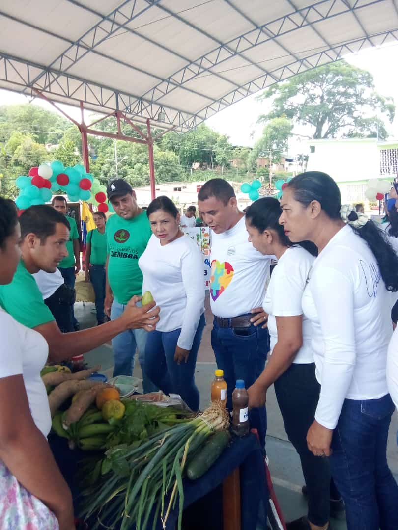 Gestion Comunicacional CDCE Bolivar tweet media