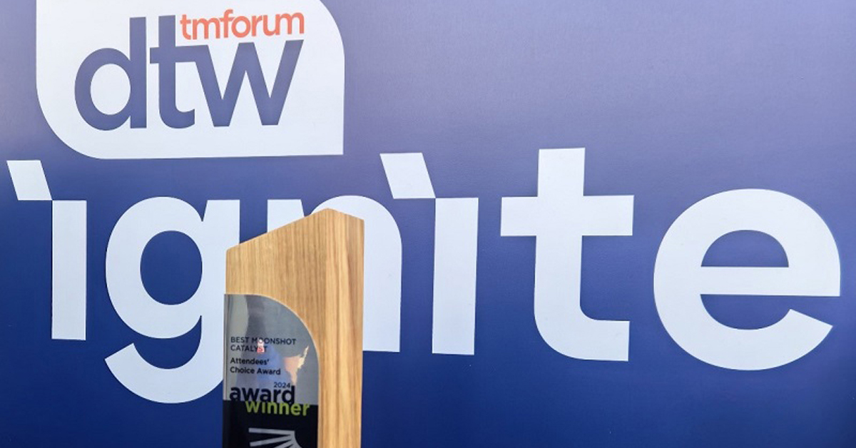 Huawei_Europe's tweet photo. At @tmforumorg's #DTW24 - #Ignite, #Huawei, in collaboration with China Mobile, won the Best Moonshot Catalyst-Attendees' Choice Award for their pioneering "GenAI for AN" project that aims to drive digital transformation forward. #WinWin #HuaweiNews
