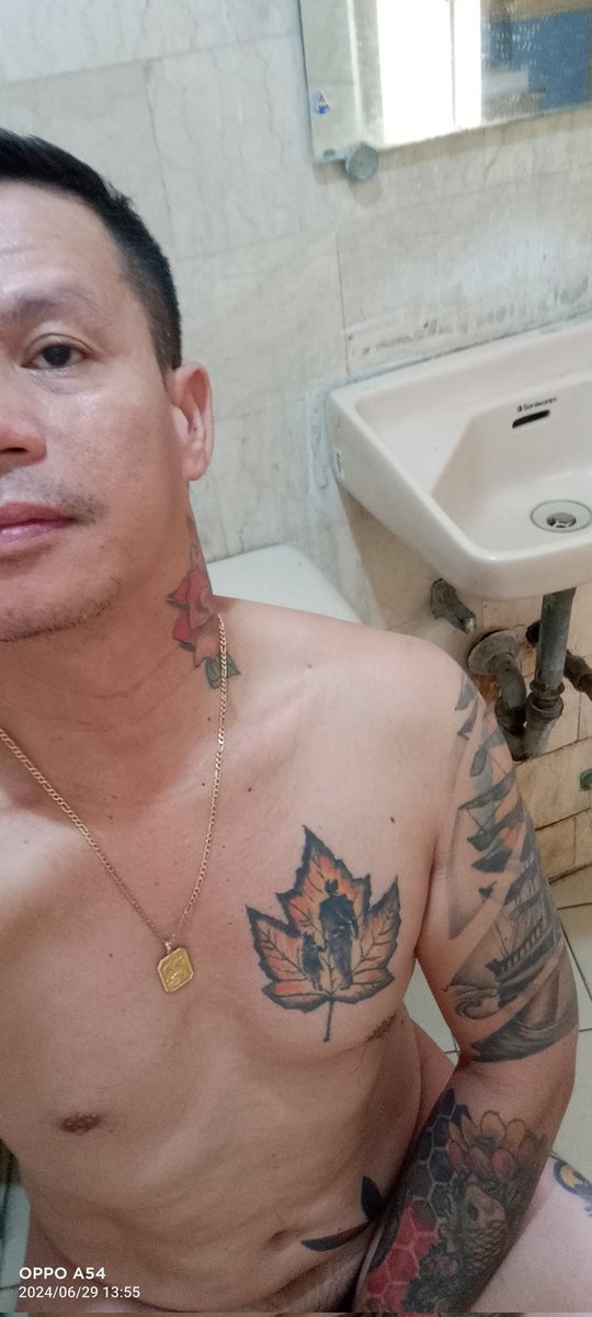 OtogSpecial's tweet photo. Ganito ako sa Hotel ...boring... https://t.co/ZCN2R8QgHb