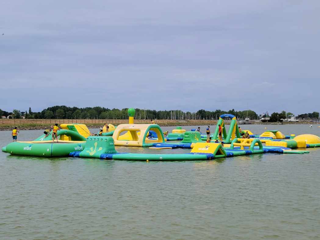 Retour sur le séjour de l'Association Sportive de Louis Merle, sur la côté vendéenne. La mer, le Soleil, des sourires. cc <a href="/DSDEN79/">DSDEN Deux-Sèvres</a> <a href="/DeuxSevres/">79 le Département</a> <a href="/unss79/">UNSS 79</a>