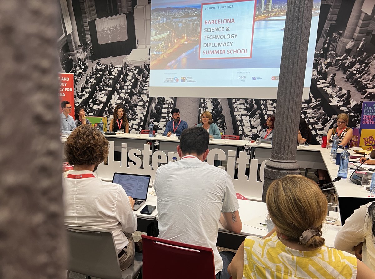 SciTechDiploHub's tweet image. Our last visit of the week was in the UCLG offices, kindly hosted by @UCLG_Saiz @uclg, where we discussed city-led #ScienceDiplomacy

#SciDipSchool

x.com/uclg_org/statu…