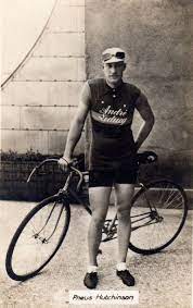StephaneGachet's tweet photo. .@paris2024 Un jour, un médaillé : le 5/07/1938, André Leducq (1904 Saint-Ouen - 1980 Marseille) remporte la dernière de ses 25 victoires d'étape sur le @LeTour. Aux JO, il est médaillé d’or en 1924, dans le contre la montre par équipes. https://t.co/HIMESeCtxG