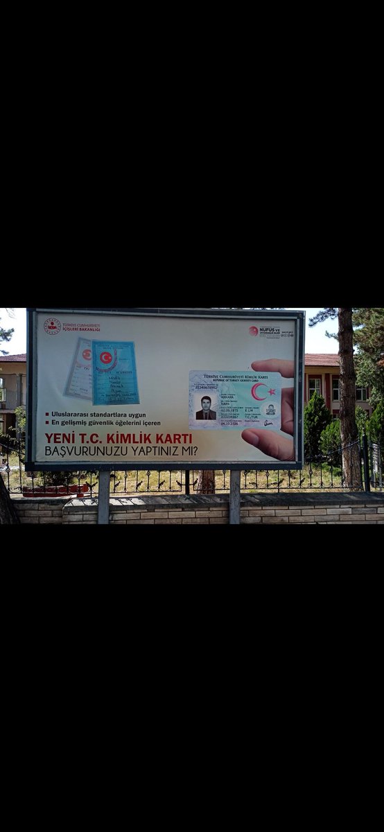 Tokat İl Nüfus ve Vatandaşlık Müdürlüğü (@tokatilnufus) on Twitter photo Kimlik kartı bilgilendirme afişlerimiz Tokat Belediyesi Billboardlarında, <a href="/TC_icisleri/">T.C. İçişleri Bakanlığı</a> <a href="/AliYerlikaya/">Ali Yerlikaya</a> <a href="/tokatvaliligi/">Tokat Valiliği</a> <a href="/numanhatipoglu/">Numan Hatipoğlu</a> <a href="/itasyapan/">İbrahim Taşyapan</a> <a href="/AliDaglioglu37/">Ali DAĞLIOĞLU</a> Kimlik kartı bilgilendirme afişlerimiz Tokat Belediyesi Billboardlarında, <a href="/TC_icisleri/">T.C. İçişleri Bakanlığı</a> <a href="/AliYerlikaya/">Ali Yerlikaya</a> <a href="/tokatvaliligi/">Tokat Valiliği</a> <a href="/numanhatipoglu/">Numan Hatipoğlu</a> <a href="/itasyapan/">İbrahim Taşyapan</a> <a href="/AliDaglioglu37/">Ali DAĞLIOĞLU</a>