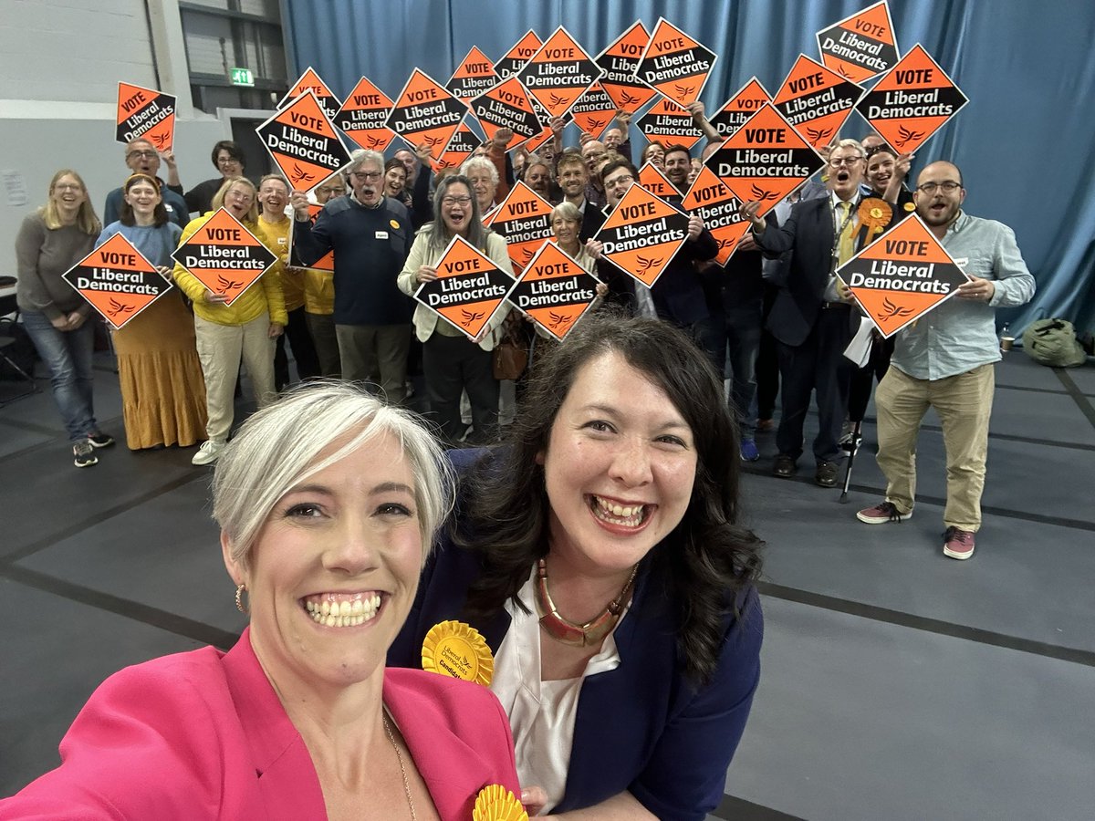 🔶🔶🔶 WOW! I'm so incredibly honoured to be re-elected as the Member of Parliament for #StAlbans and humbled by the result. 

I’m so grateful to everybody who has put their faith in me. And, I’ve got a fantastic Hertfordshire buddy in Victoria, too!!! 🔶🔶🔶
