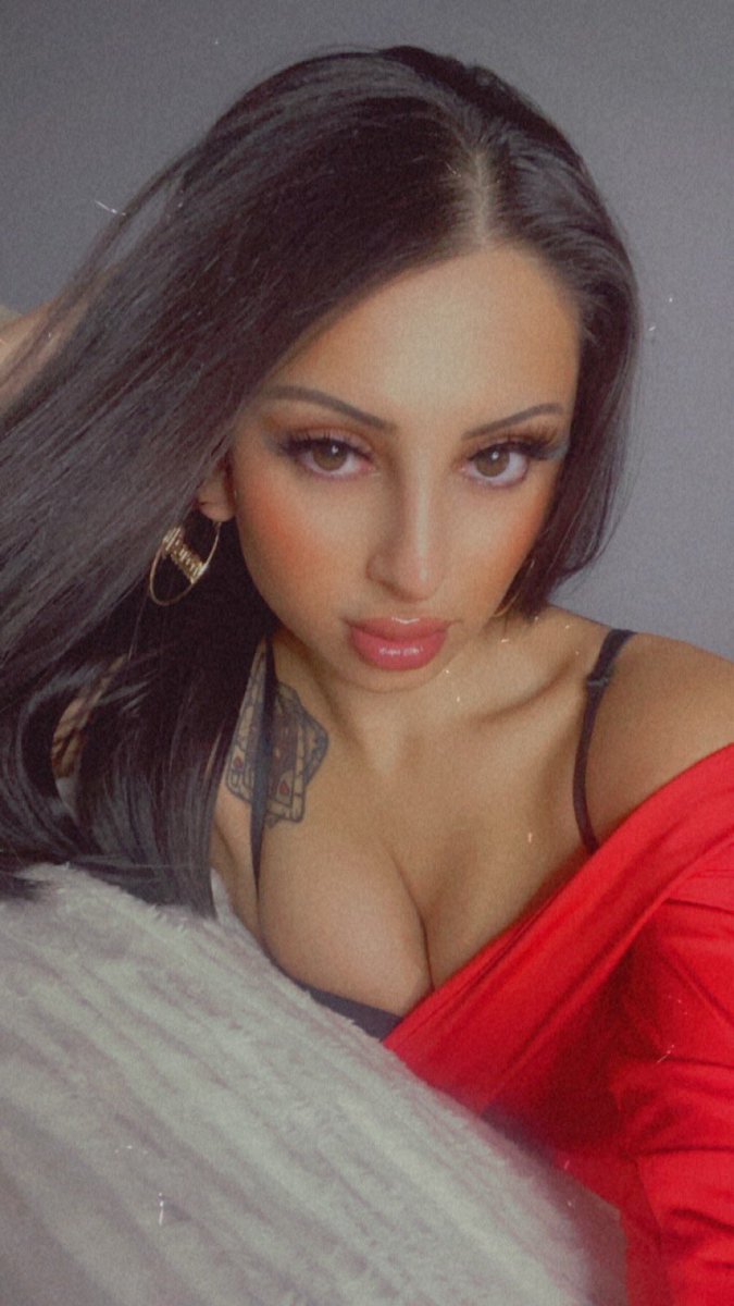 Who wants to wake up with QueenP and Cindy Cady?;)🙋‍♂️☀️☕️🔥 live from 5:30am🤭