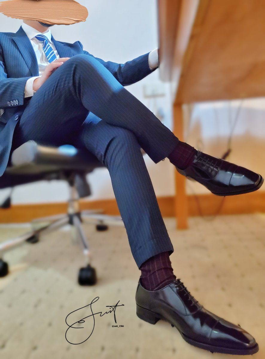 今晚，想蓋一個西裝樓 🥵

#suit #master #bdsm #sock