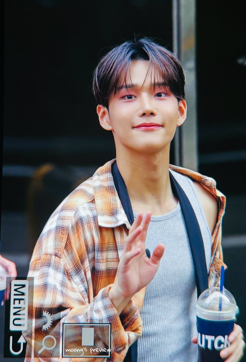 240705 뮤뱅 퇴근 pre.

사랑둥이 잘가아💛

#CIX #씨아이엑스 #승훈 #SEUNGHUN
#BDU #비디유
#to_my_beloved_star