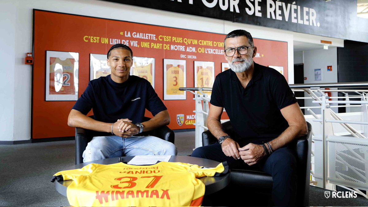 🚨 OFFICIEL ! Ismaëlo Ganiou SIGNE son premier contrat pro avec le RC Lens ! ❤️💛

📸 <a href="/RCLens/">Racing Club de Lens</a>
