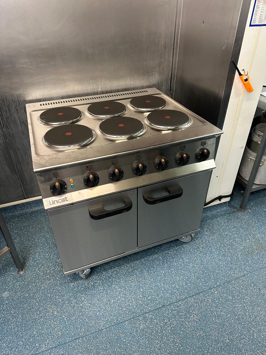 CaterFix have changed the old gas cooker to electric at Park Vista Care Home (Peterborough Care Group). We removed all the gas fitting to installed the a new three phase electrical supply for the cooker to allow the installation to go ahead. Another successful installation.