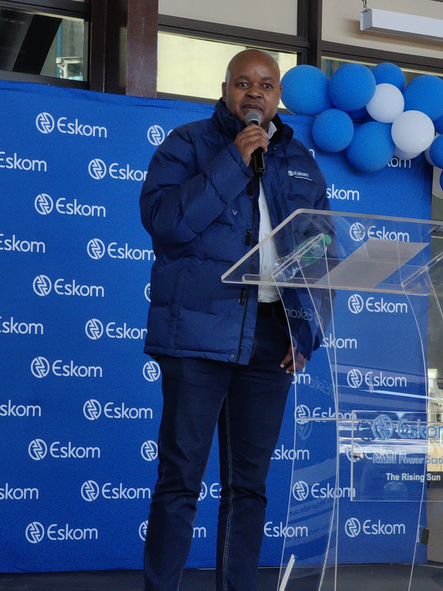 Eskom_SA's tweet photo. The Generation Group Executive, Bheki Nxumalo addressing the Kusile Power Station employees as they joined all of Eskom in celebrating 100 days of loadshedding suspension. This adds to the celebrations by having Unit 5 in commercial operation, contributing a stable 800MW for the nation. This achievement is as a result of our employees’ diligent work in executing the Generation Operational Recovery Plans and implementing aggressive planned maintenance.
