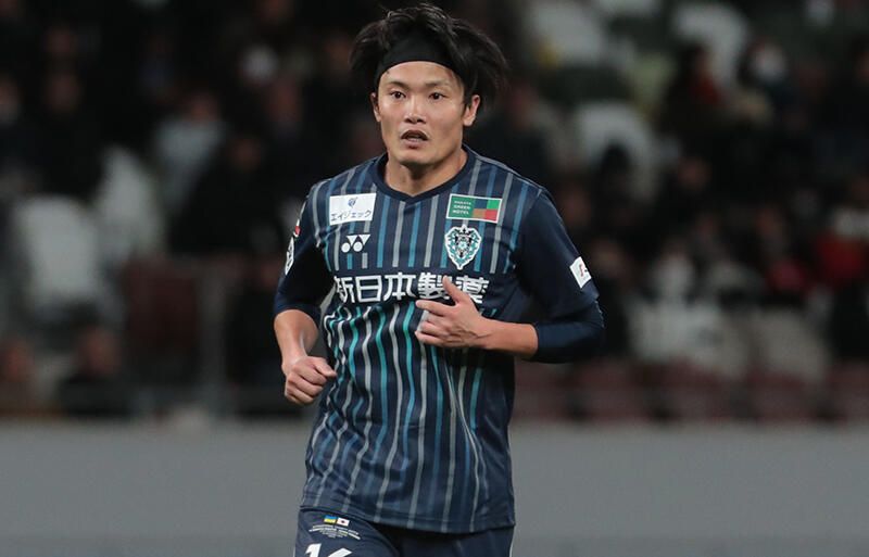 AVISPA_FLAG's tweet photo. 〔ドメサカブログ〕アビスパ福岡がMF田中達也のタイ1部ラーチャブリーFCへの完全移籍を発表　「まだまだやれるというところを見せれるように頑張ります」 https://t.co/2eJ4qR4QcF https://t.co/oIRbJdcNS2