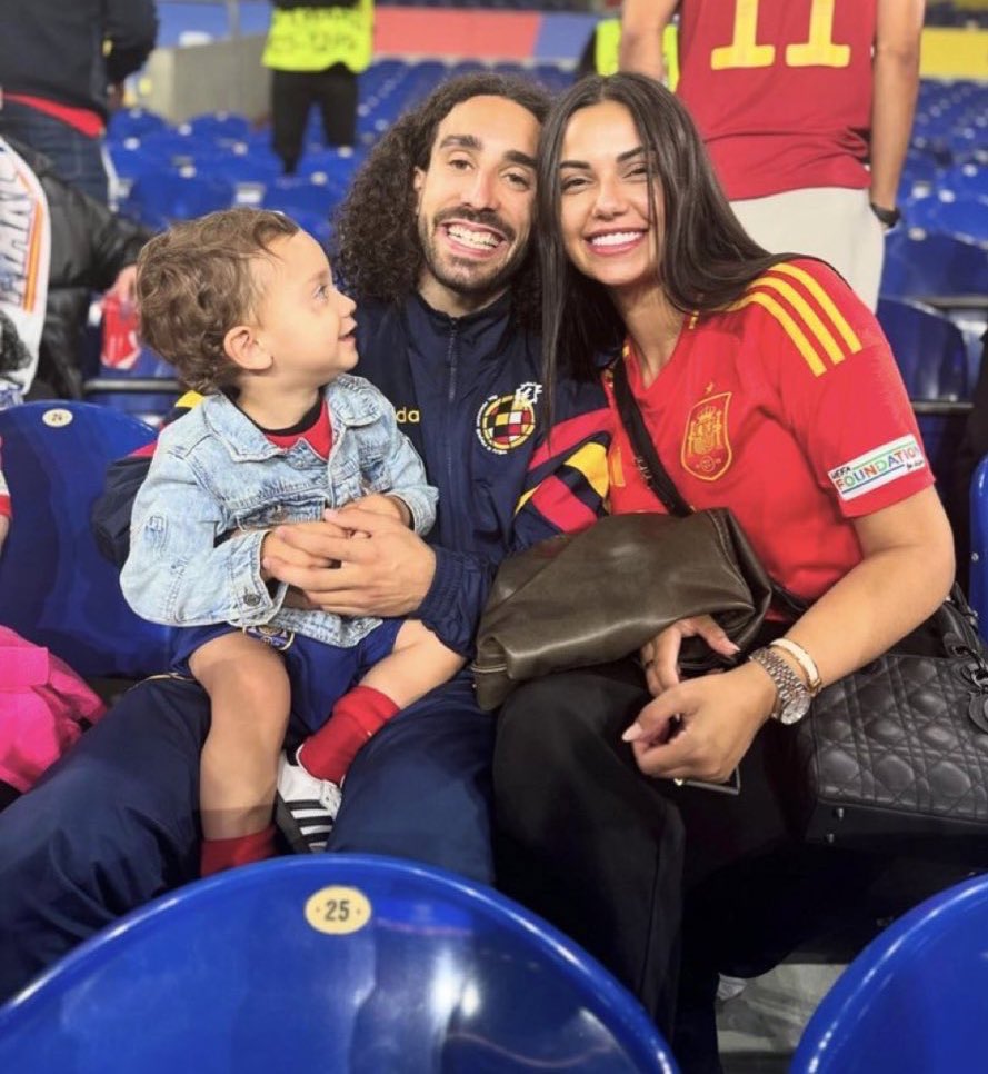 TheChelseaForum's tweet image. Repost Cucurella                      Like Calafiori