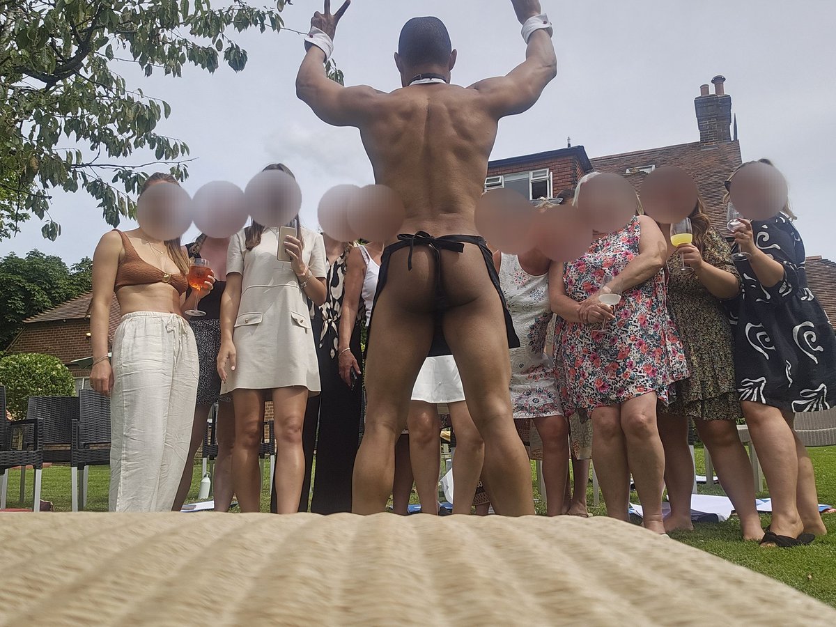 Rickianimacion's tweet photo. LIFEDRAWING MODEL 🎶🥂🍑🍆 #Happy4thofJuly #hendo #henparty #buffbutler #bacherloparty #despedidasdesolteras #henpartyfun #stripshow #malestripper #nakedbutler #strippershow #onlyfans #onlyfans_girl https://t.co/66UNHpbylA