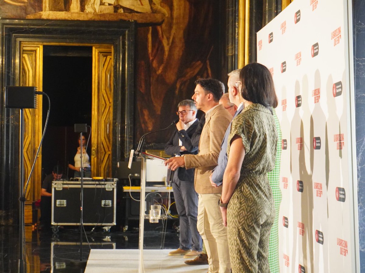 Junts_BCN's tweet image. 🙌🏻 El president del districte de l’#Eixample i regidor de #TriasperBCN @joanrportell participa en la presentació de l&apos;acord per la reubicació d&apos;equipaments al districte de l&apos;Eixample.