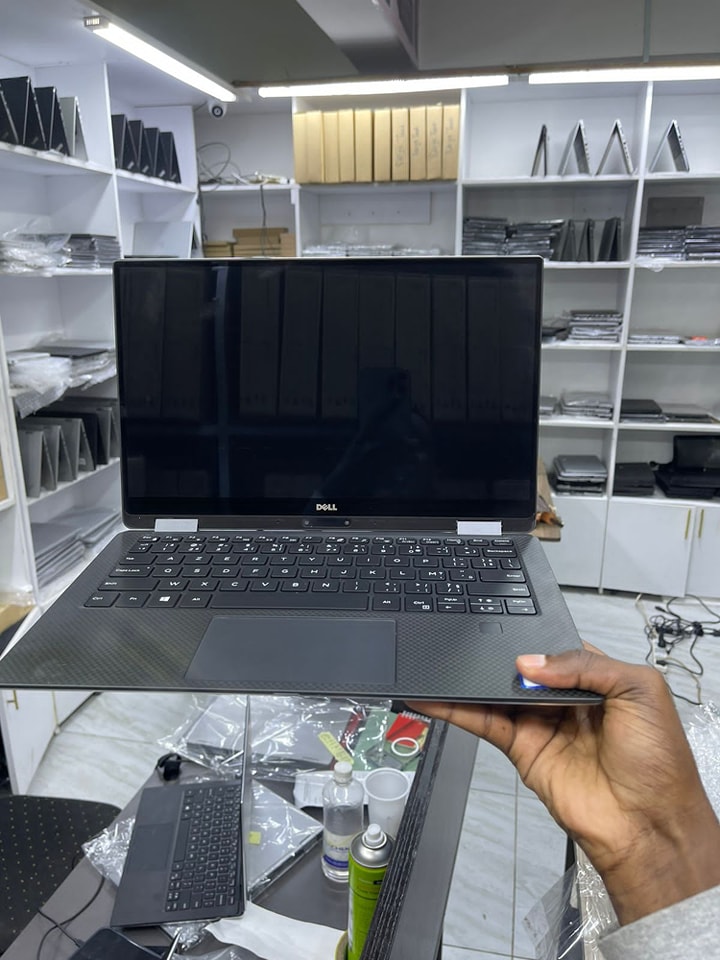 Flamotechcomps's tweet image. Best Deal of the Day!!!!
📍Dell XPs 13 9365
✅️Core  i7 
✅️7th generation 
✅️16Gb ram
✅️512gb ssd
✅️touchscreen
 ✅️x360 
📌Kes 47,000
++Free Backpack
++Free Wireless mouse
X Space State House Jacob Juma Citizen TV