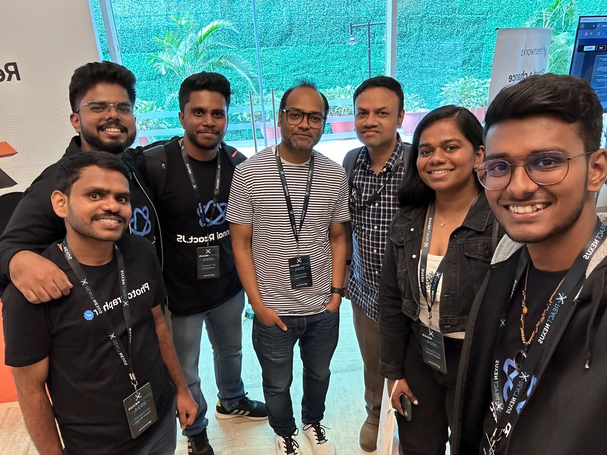 drraghavendra91's tweet image. Feeling Great for @chennaireact as the folks made my dream come true Happy to meet @SantoshYadavDev in #ReactNexus2024 @ReactNexus @iNikhilKumaran
