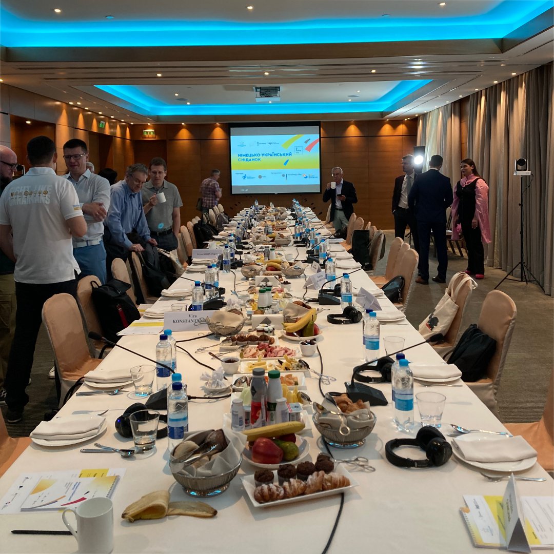 IEP_Berlin's tweet photo. 🥐☕This morning IEP and @NEC_Ukraine are hosting the 5th German-Ukrainian #BreakfastDebate in Kyiv on 🇺🇦's expectations in the run-up to #NATOsummit 2024 and the 🇩🇪 role within the alliance.
With speaker @stephanbischoff, political advisor @robinwagener.
#UATransformationLab https://t.co/8k4neFPYa2
