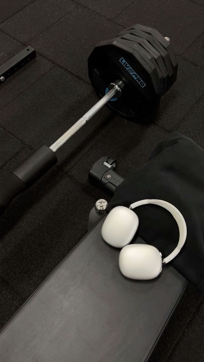 m__anu_'s tweet image. New gym goers? Wag kang mahiya mag gym! 

Tips, Proper form and routine thread 👇🏻 retweet! Sharing is caring🫰🏻