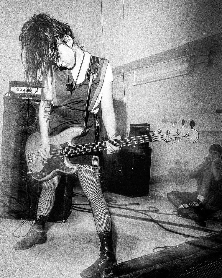 Kathleen Hanna, Bikini Kill, 1992.