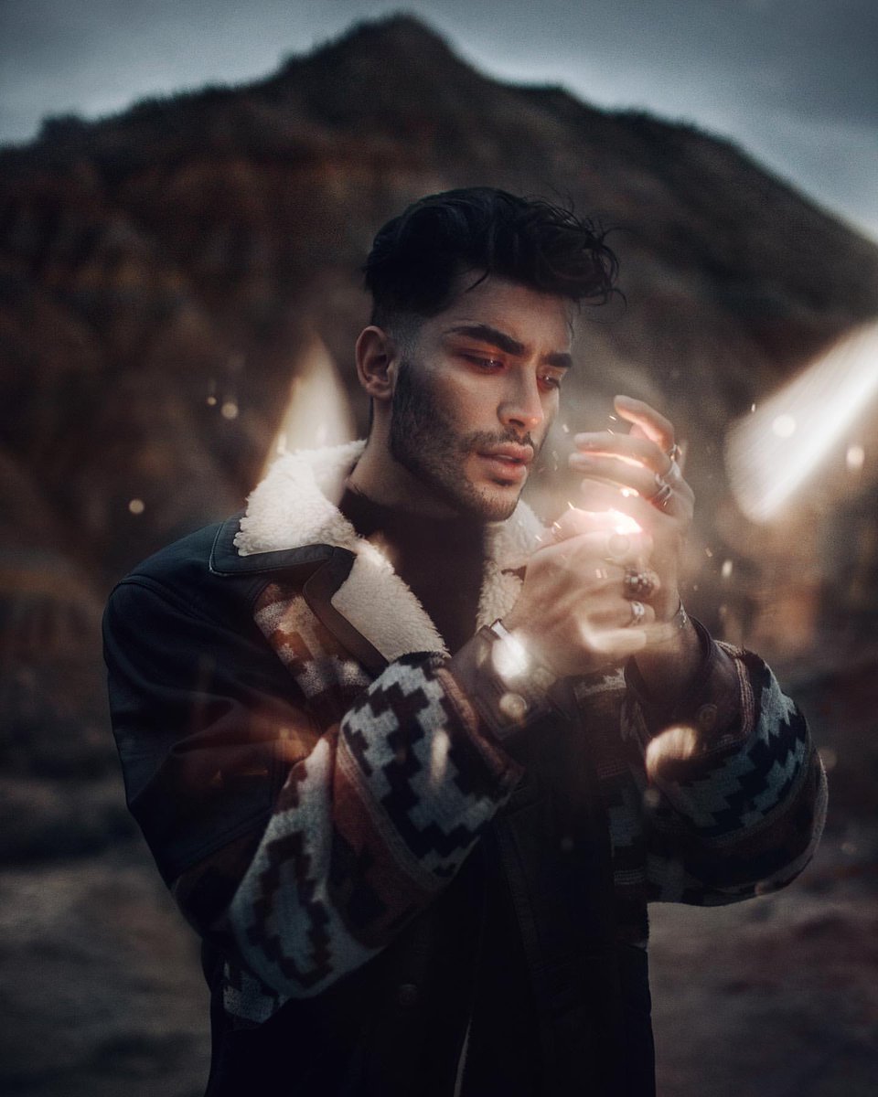 Dante Adair

Apothecary

Poison Specialist

Mage

Apart of <a href="/TempsDesireRPG/">𝑻𝒆𝒎𝒑𝒕𝒂𝒕𝒊𝒐𝒏𝒔 𝑫𝒆𝒔𝒊𝒓𝒆.</a>

Written by #GhostofHermes