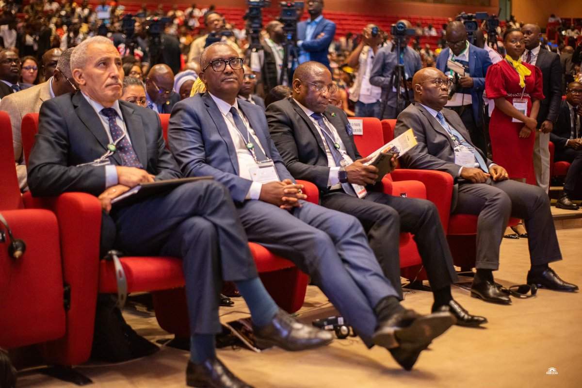 Ciar_Damar's tweet photo. Le segment ministériel du 4 juillet 2024 a réuni des dirigeants et des experts pour discuter des enjeux environnementaux en Afrique.

Segment ministériel - CIAR | Jour 3

#CIAR2024 #Reboisement #Afforestation #Biodiversité #ChangementClimatique #cop27 #congobrazzaville242 https://t.co/bejkHIkhVb