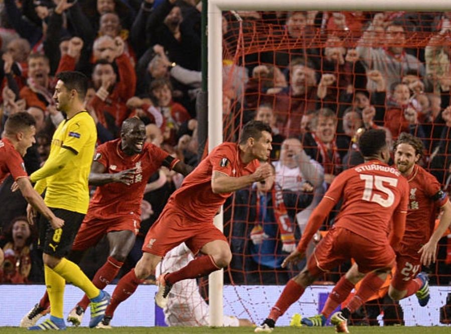 estoesanfield_'s tweet photo. [🔴🎂] HISTORIA #LIVERPOOL

𝗧𝗮𝗹 𝗱𝗶́𝗮 𝗰𝗼𝗺𝗼 𝗵𝗼𝘆 1️⃣9️⃣8️⃣9️⃣

📍 Nacía en Zenica 🇧🇦 nuestro gran @Dejan06Lovren

📇 2014 - 2020
🗂️ 185 partidos
⚽ 8 goles
👟 4 asistencias

🏆 Champions League 2019, Premier League 2019/20

Muchas felicidades Brate

#OnceRedAlwaysRed https://t.co/h6UaU4wgbV