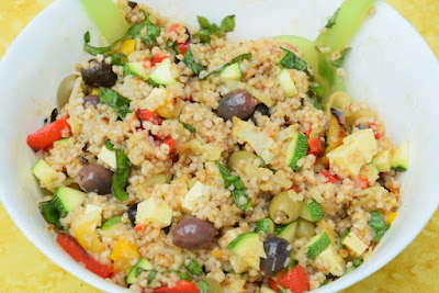 Dogadit's tweet photo. Bonjour !
Un menu #indiceglycémique bas #végétarien
P’tit déj: #Pain #kamut 2 #sons - #Confiture compote #pêches #jusdepomme
Ce midi: #Salade #orge #légumesrôtis
Ce soir: #Risotto #aspergesvertes #petitspois
https://t.co/QV7FWYHqbY
#glycémie #alimentation #igbas #diabète #recette https://t.co/Dy9ioNa9dX