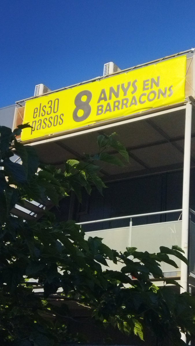 Resum reunió amb el <a href="/consorciedubcn/">Consorci d'Educació</a> per inici d'Institut Escola El 30 Passos 25-26.

1. No tindrem edifici. Seguirem en barracons d'obra. Per què en 12 anys‼️ no som capaços de fer un edifici.

2. 3/4 d'ESO no hi cabrem i no en diuen la solució per què no ens agradarà.

Fil🧵