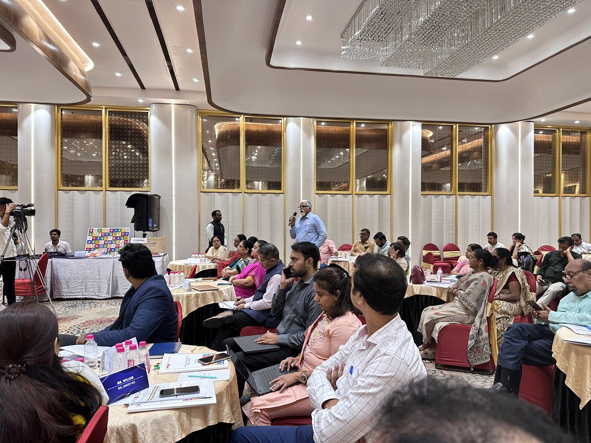 AparnaD19's tweet photo. State Roundtable on ‘Improving #MaternalNutrition for #ImprovedBirthOutcomes’ in #Chhattisgarh ongoing in collaboration with #CFNS #UNICEF #CGNHM and #CGDWCD https://t.co/FgTceNu4H0