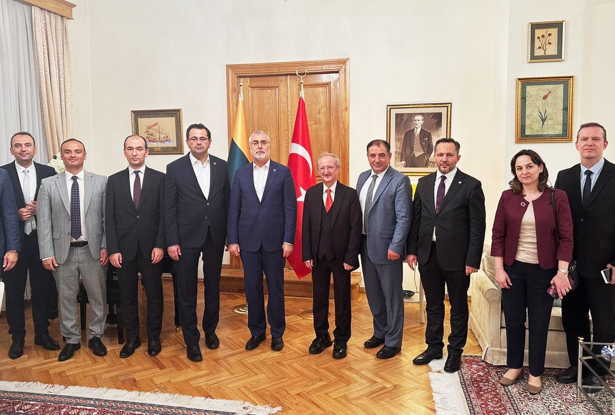 Prof. Dr. Vedat Işıkhan (@isikhanvedat) on Twitter photo Litvanya programımız kapsamında Vilnius Büyükelçiliğimizi ziyaret ettik.
Türkiye ve Litvanya arasındaki ilişkilerin güçlenmesine yönelik çalışmalarını sürdüren Büyükelçimiz Sayın <a href="/gbtantekin_mfa/">G. Barış Tantekin</a> ve Büyükelçilik personelimize başarılar diliyorum. Litvanya programımız kapsamında Vilnius Büyükelçiliğimizi ziyaret ettik.
Türkiye ve Litvanya arasındaki ilişkilerin güçlenmesine yönelik çalışmalarını sürdüren Büyükelçimiz Sayın <a href="/gbtantekin_mfa/">G. Barış Tantekin</a> ve Büyükelçilik personelimize başarılar diliyorum.