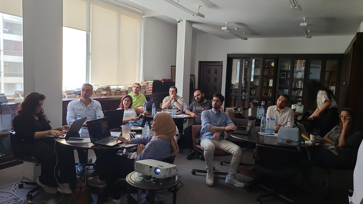 من التدريب الثاني الذي يقدمه مهدي ديراني من قبل الشبكة العربية لمدققي المعلومات - أريج وبدعم من Google news initiative وبتنظيم تجمع نقابة الصحافة البديلة
<a href="/ARIJNetwork/">Arab Reporters for Investigative Journalism</a> <a href="/GoogleNewsInit/">Google News Initiative</a>