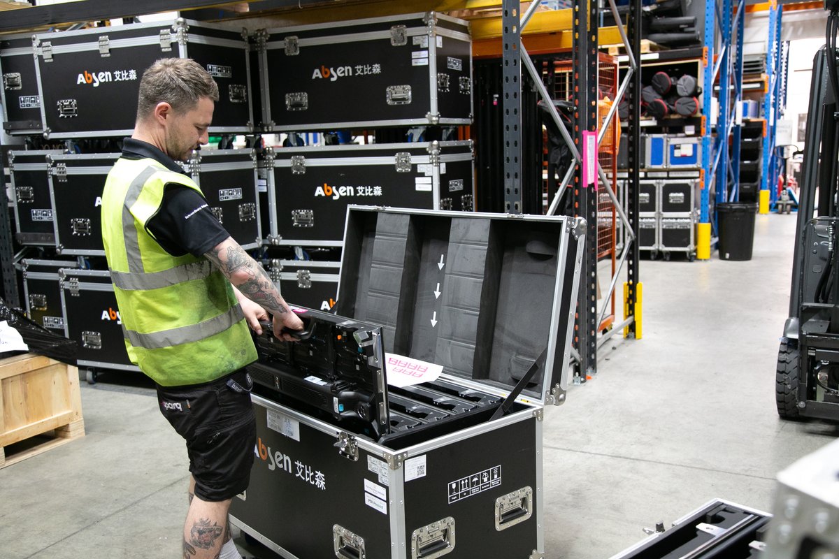 We received a super exciting delivery at our warehouse today! We now have our very own bigger, better, and brighter LED screens 😆
#LEDscreen #LED #delivery #eventprofs #eventprofs