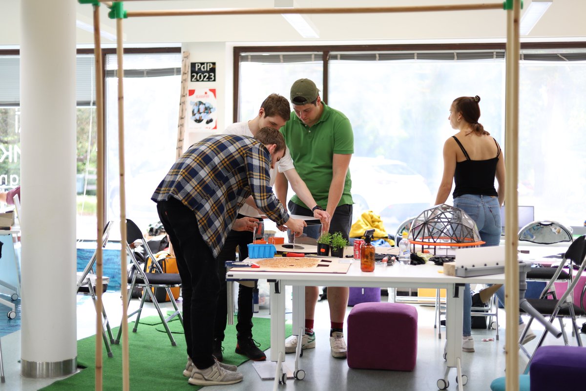 ATTRACTEU's tweet image. Thanks to all the students for their great job 💪 🥳.

✅ Discover more about the innovative projects developed in this last round 👉 attract-eu.com/base-program-s…

✅ More details about the #BASEprogram 👉phase2.attract-eu.com/projects/base/