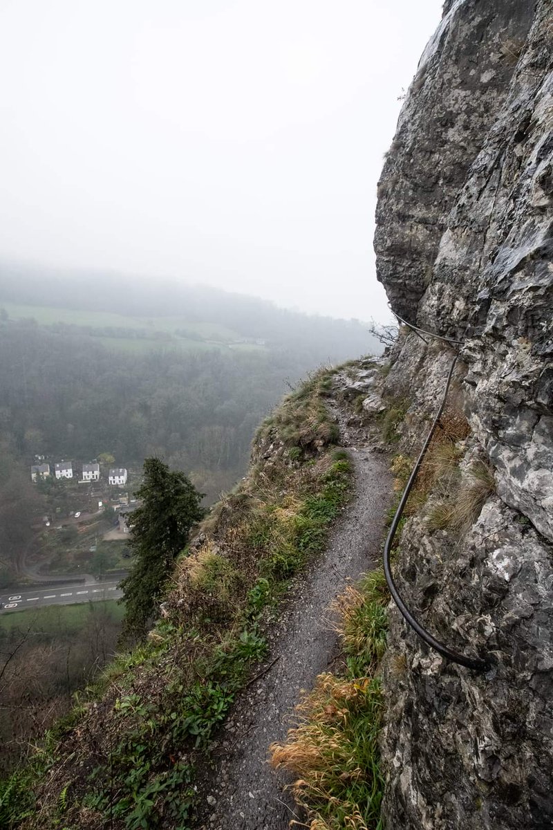 FreshPharma's tweet image. Giddy Edge - Matlock Bath - Derbyshire 
#lovemycountry #landmark #transport #chilled #frozen #temperature #controlled #refrigerated #couriers