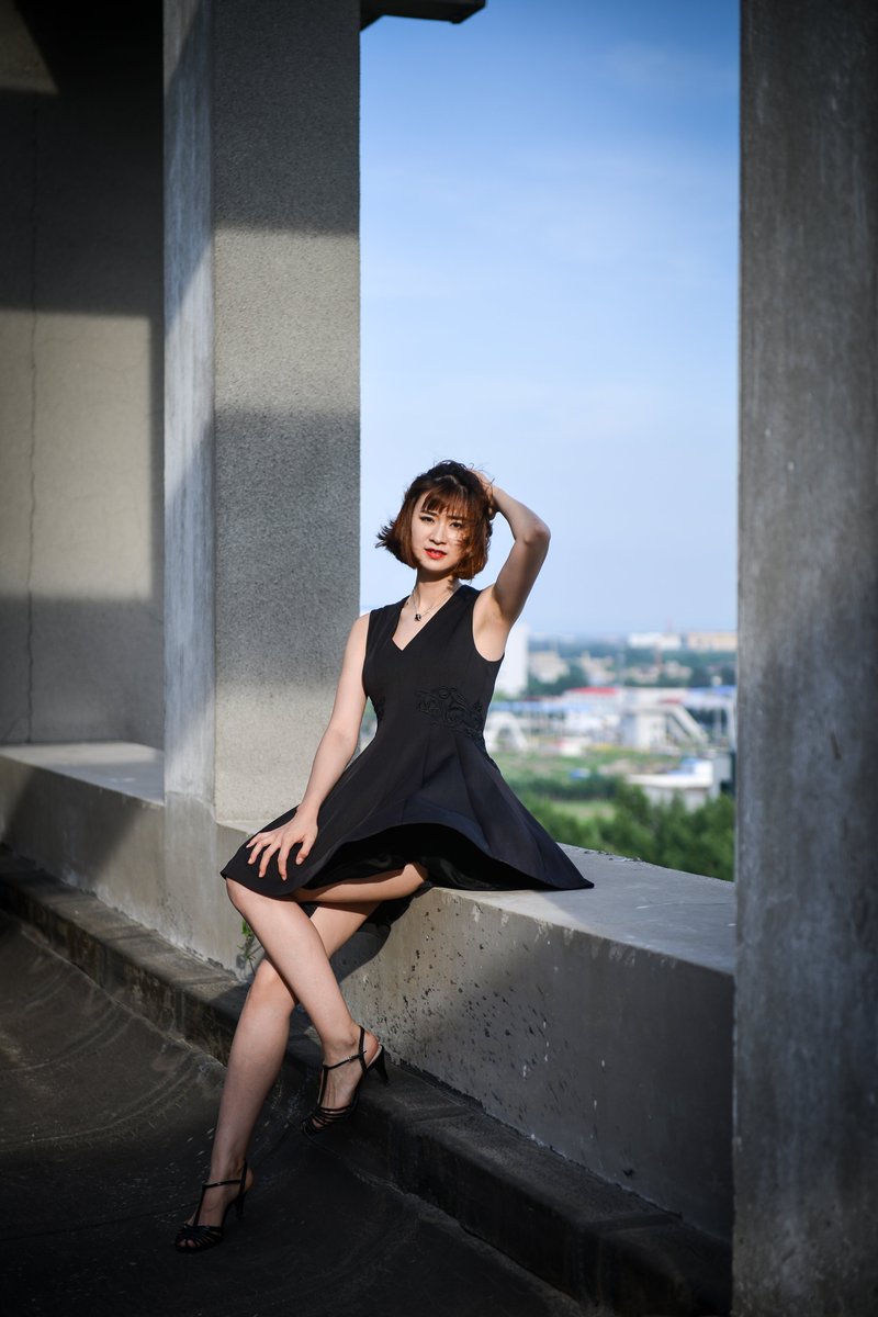 毕业小姐姐写真[247P+2.19G] #眼镜娘 #眼镜妹 #毕业照 #女大学生 #写真 
No.073126 预览全套尺度看置顶或私信 投稿：@007share 
眼镜娘圈子：https://t.co/VSeJDJ4Yn7 https://t.co/6XISHWe6UC
