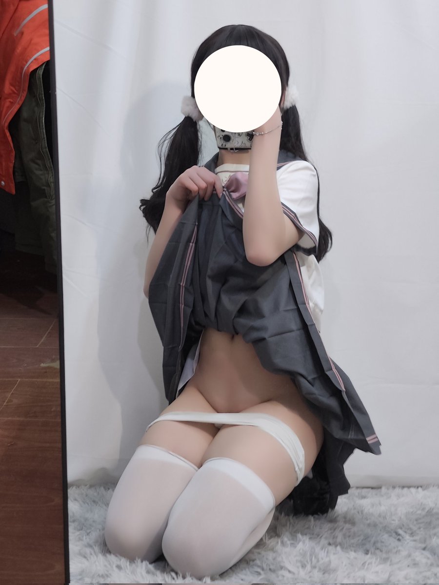 歌唱那过往，今日或明朝之事
唱给拜占庭的贵妇王公们听 https://t.co/JBzgeNeIku