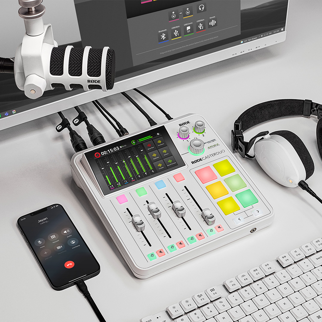 wireless1online's tweet photo. Elevate your setup with the sleek, white colourway of your favourite RODE products. Don't miss out on this exclusive collection—grab yours before they're gone! 
Shop Now: https://t.co/9M4YEjEXYm

#RodeWhiteCollection #Podcasting #AudioGear #PodMic #NTH100 #RodeCasterProII https://t.co/atxx6m7Tcr