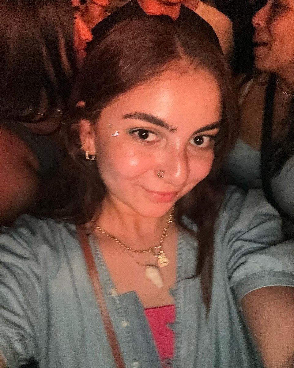 It is friday ❤️❤️

#جمعه_مباركه