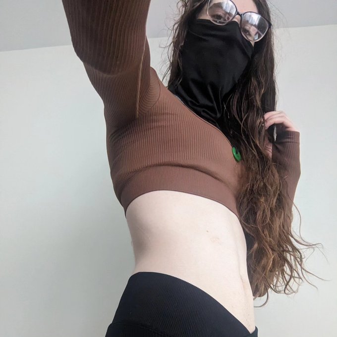 idk... titles are hard 😅 https://t.co/pbzMa5xbk4<a href="/tag/fashion"class="tags"><span>#fashion</span></a><a href="/tag/clothing"class="tags"><span>#clothing</span></a><a href="/tag/midriff"class="tags"><span>#midriff</span></a><a href="/tag/trans"class="tags"><span>#trans</span></a><a href="/tag/spin"class="tags"><span>#spin</span></a><a href="/tag/tra"class="tags"><span>#tra</span></a>