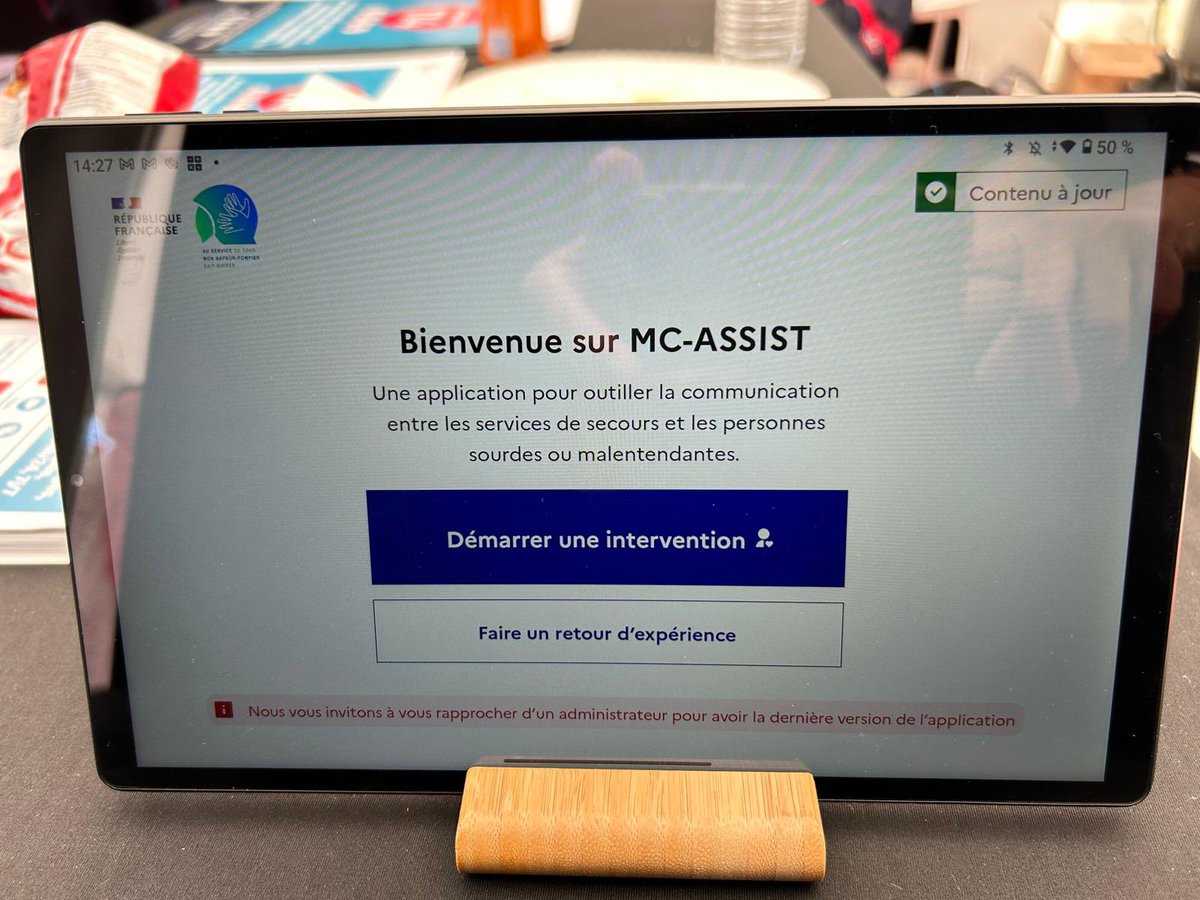 🧏 La direction générale est présente au festival Clin d'Oeil qui se tient à Reims jusqu'à dimanche.

Découvrez #McAssist, un module de prise en charge pour les secours des personnes sourdes et malentendantes .

Pour en savoir plus sur ce dispositif : interieur.gouv.fr/Le-ministere/S…