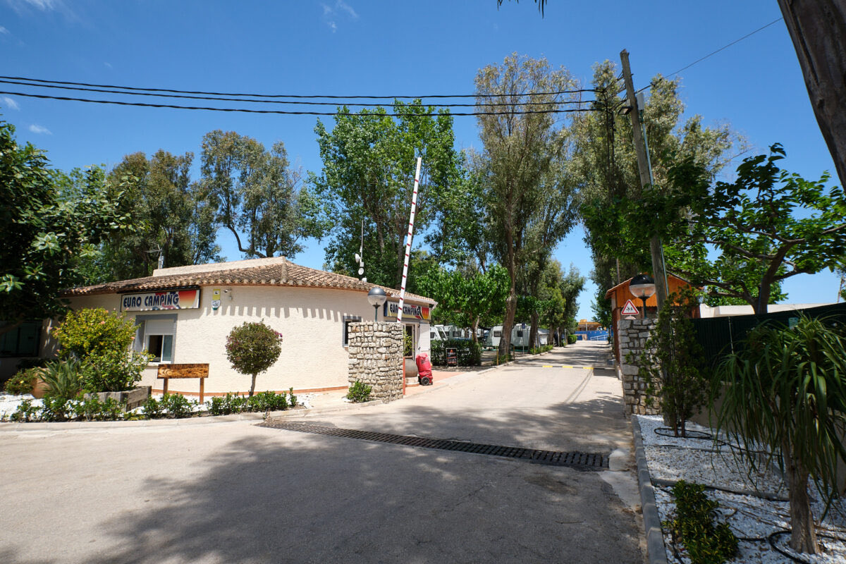 YesICampFr's tweet photo. ￼
👏Á Découvrir: Eurocamping. Un camping les pieds dans l’eau avec accès direct sur la belle plage d'Oliva - Valencia.🏖🇪🇸
￼https://t.co/HMIYPG6ZLr
https://t.co/dpnUyCksqO
#campingborddemer #campingenespagne #yesicamp #campincariste #campingcar #emplacement #eurocamping https://t.co/7YePNxRSaf