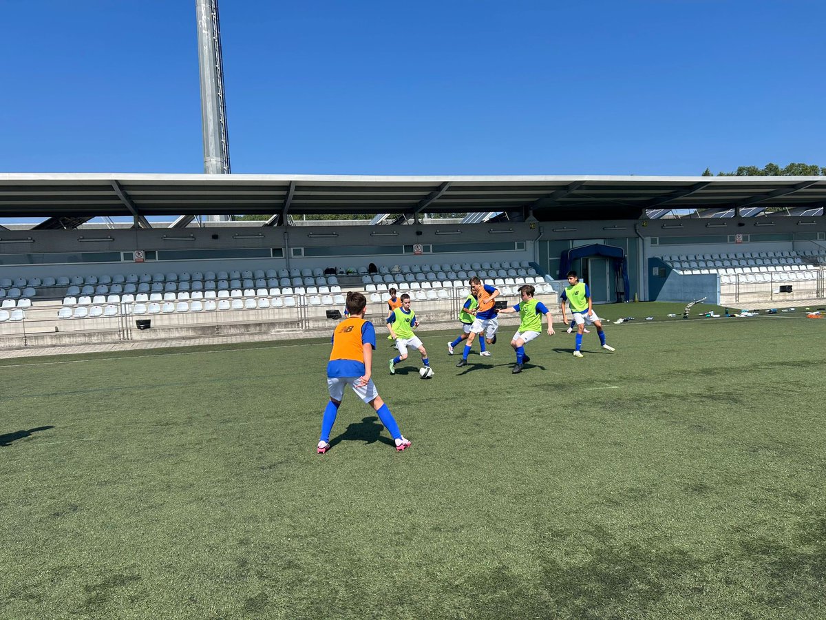 Sports | Kew House School tweet media