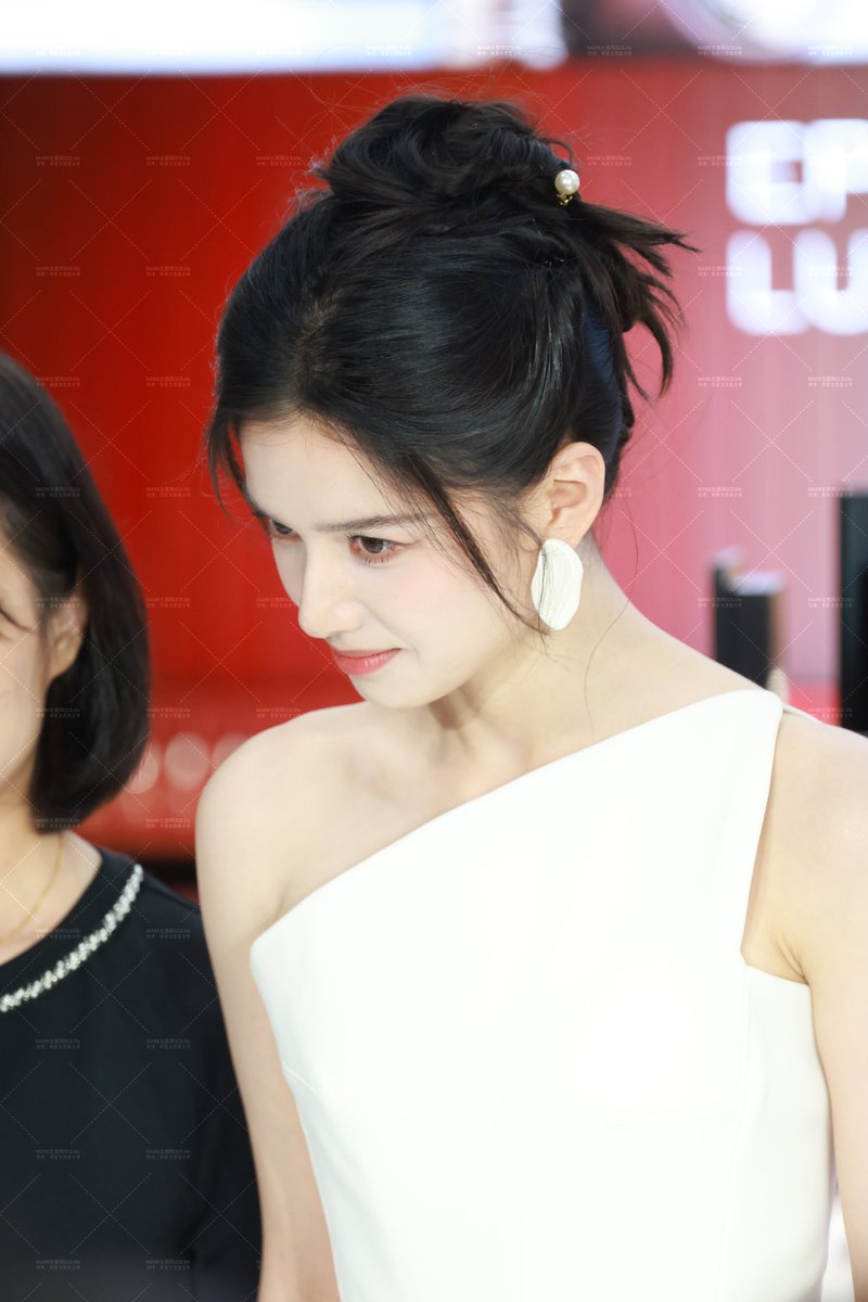 yuzhoumeinv's tweet photo. 张婧仪露肩白裙凉高生图写真，有特写，有水印，不喜勿拍 [495P+5.41G] #明星写真 #明星生图 #生图 #明星 #张婧仪 
No.mx854 @yuzhoumeinv 
自购地址：https://t.co/HzcggQHJns https://t.co/TUnfTeKmFV