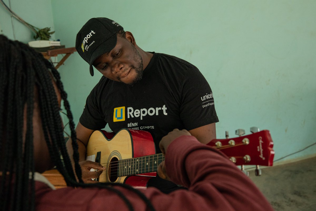 #fridaymood !​

Le week-end s'annonce tranquille et rempli de bonne humeur ici. ​

Et de ton côté champion.ne? ​

Donne-nous le mood de ton week-end. ​

Bon début de week-end à tous.

#UReportBénin #TaVoixCompte